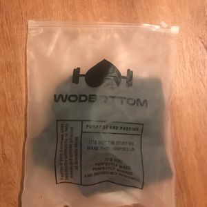 NWT - WodBottom sports bra - M